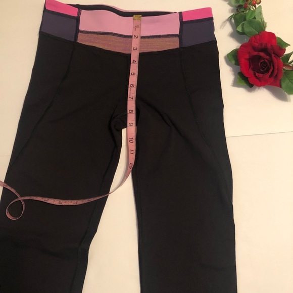 Lululemon Gather & Crow Crop - Picture 8 of 11
